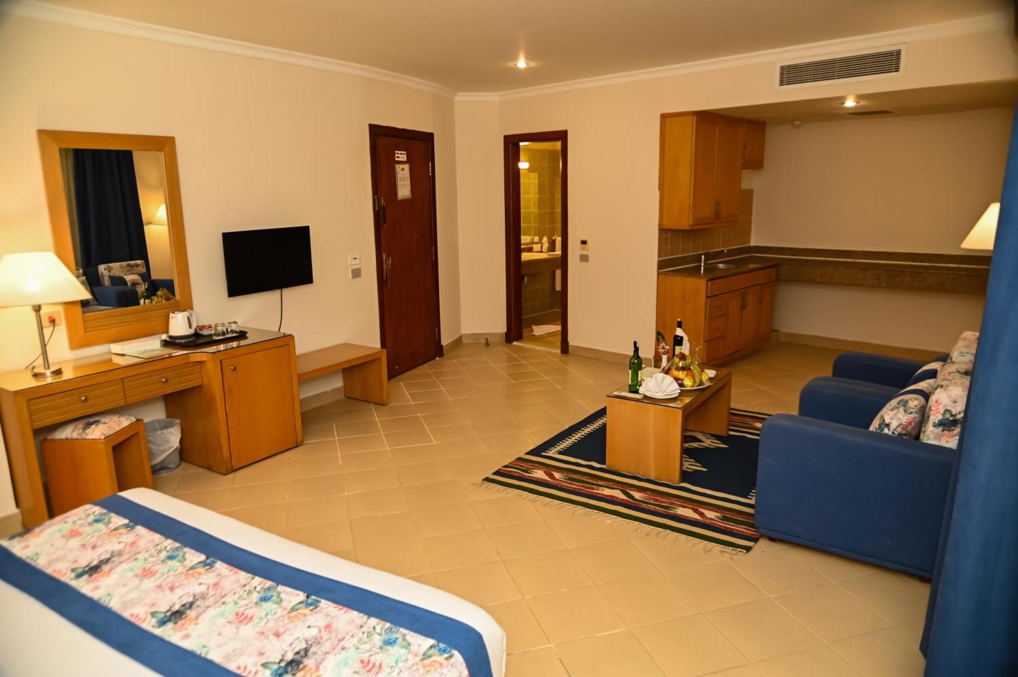 Eagles Downtown Zahabia Resort & Aqua Park Hurghada Exterior photo